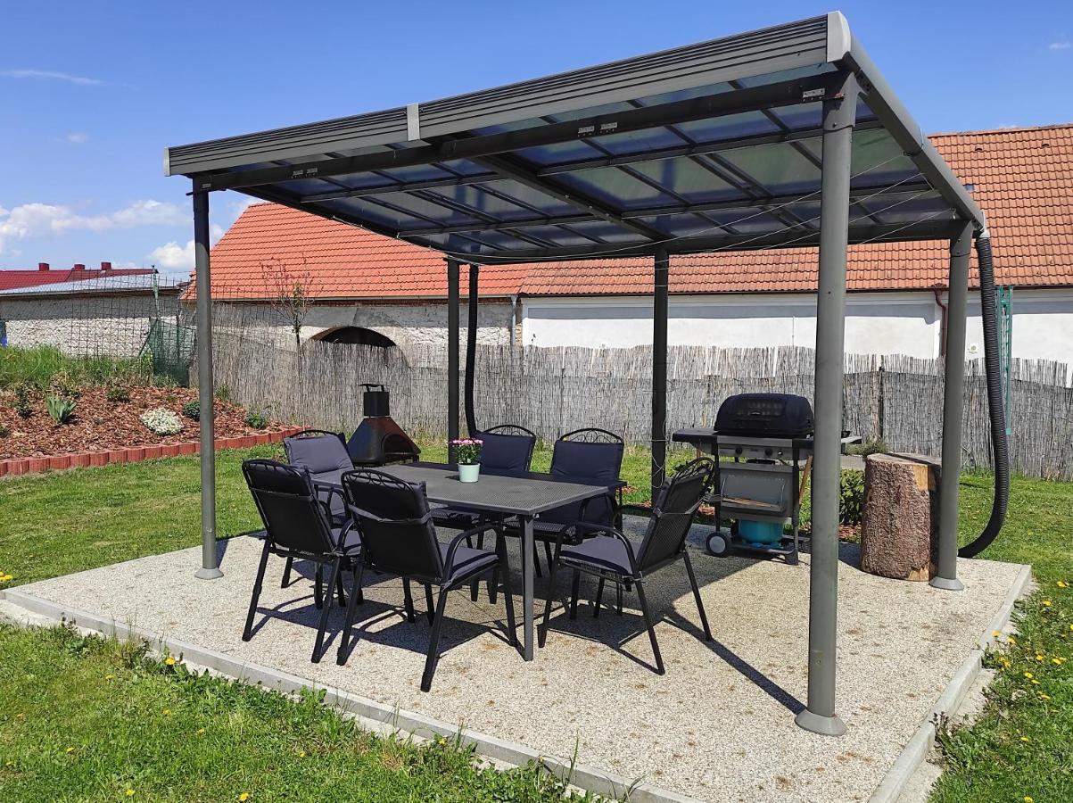Apartman Pod Sribrnou Horou Lhenice Bagian luar foto